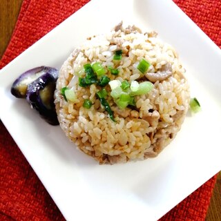 焦がし醤油の甘辛チャーハン